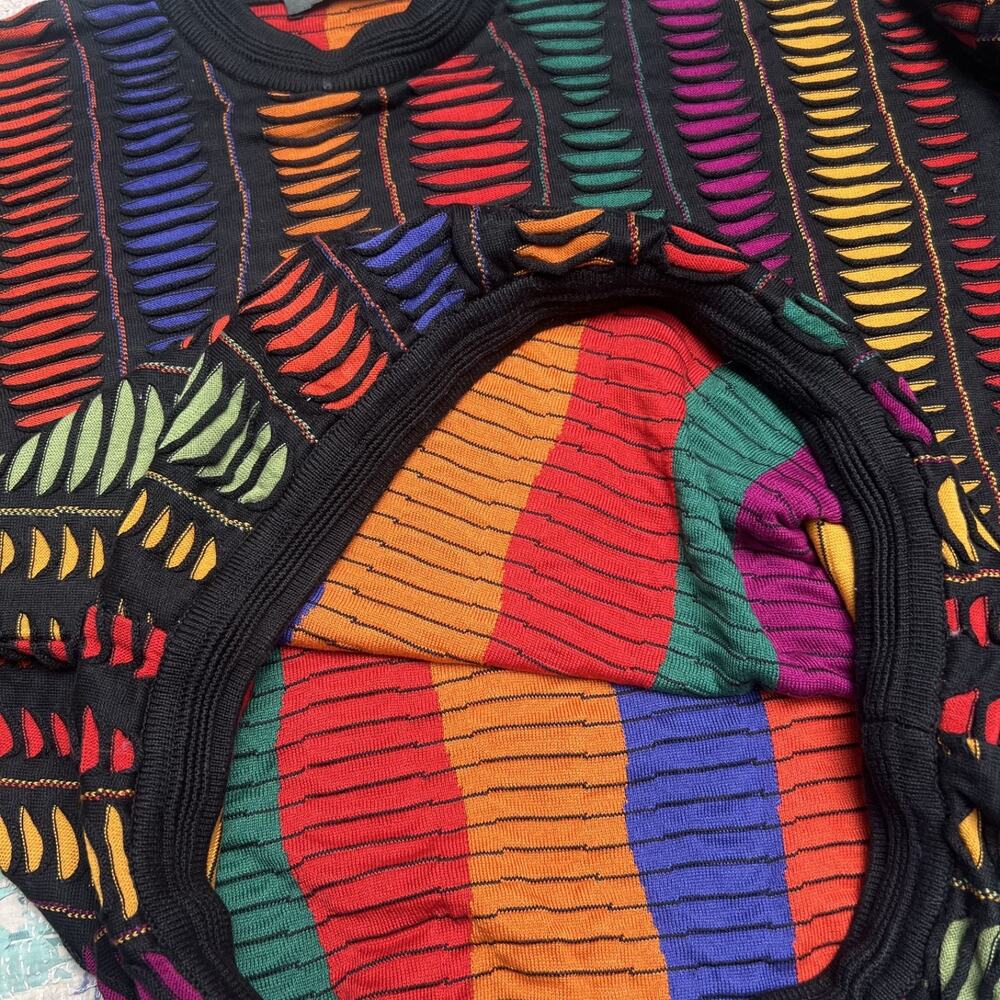 Tundra Canada 3-D Knit Vintage 90s Sweater Mens medium Colorful Coogi Style - Picture 6 of 11